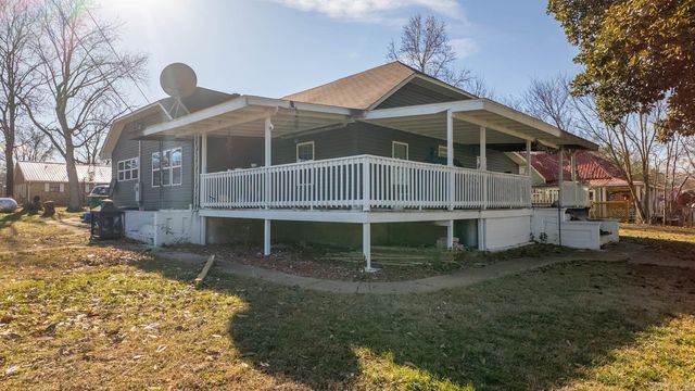 720 Archer Avenue, Mammoth Spring, AR 72554
