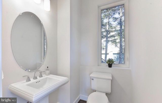 2815 24TH RD S, Arlington, VA 22206