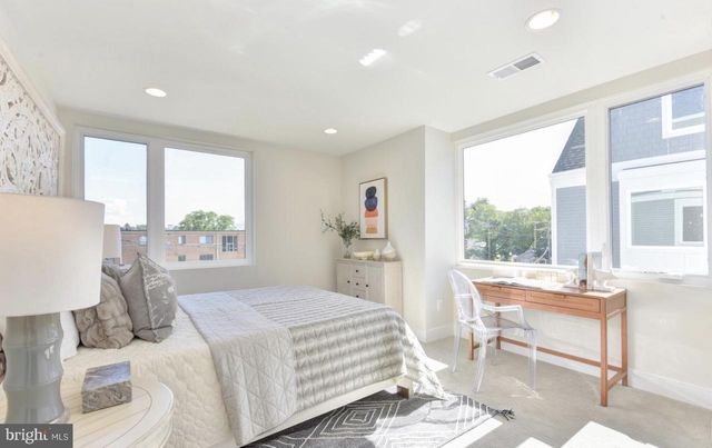 2815 24TH RD S, Arlington, VA 22206