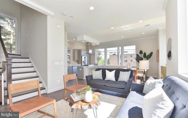 2815 24TH RD S, Arlington, VA 22206