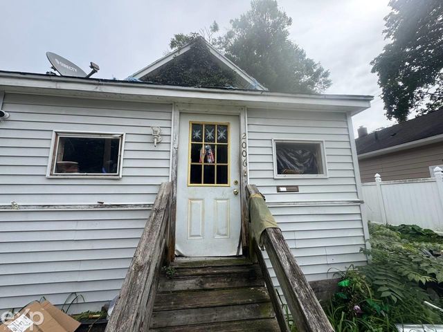 2006 Mershon Street, Saginaw, MI 48602