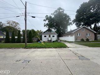 2006 Mershon Street, Saginaw, MI 48602