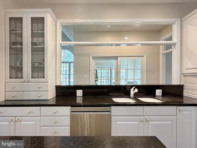15119 BEACON HILL CIR, Issue, MD 20645