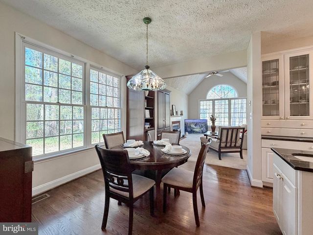 15119 BEACON HILL CIR, Issue, MD 20645