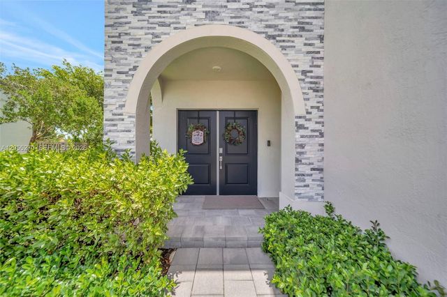 1361 SE 27th Ter, Homestead, FL 33035