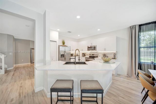 1361 SE 27th Ter, Homestead, FL 33035