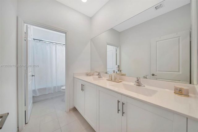 1361 SE 27th Ter, Homestead, FL 33035