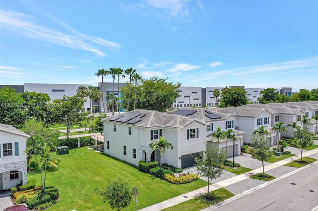 1361 SE 27th Ter, Homestead, FL 33035