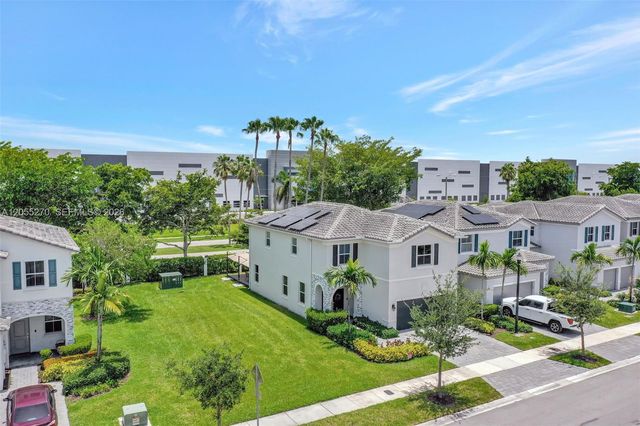 1361 SE 27th Ter, Homestead, FL 33035