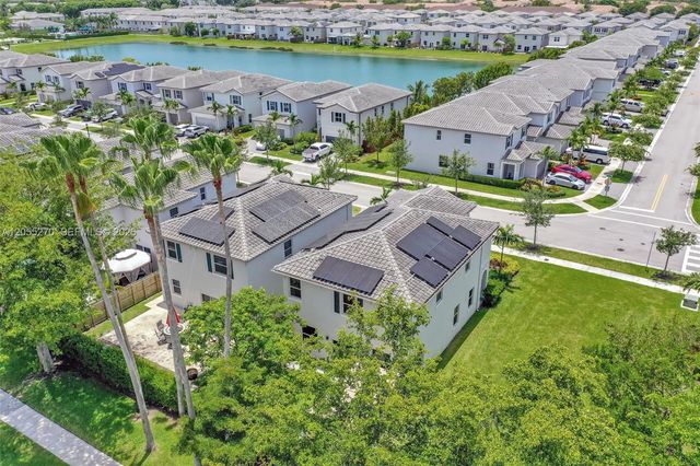 1361 SE 27th Ter, Homestead, FL 33035