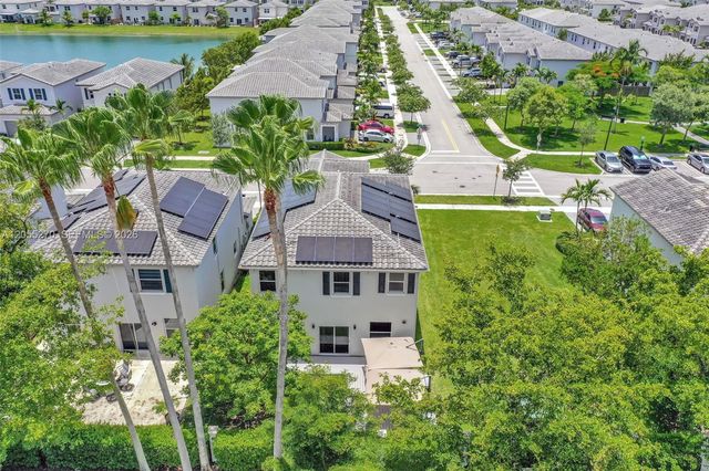 1361 SE 27th Ter, Homestead, FL 33035
