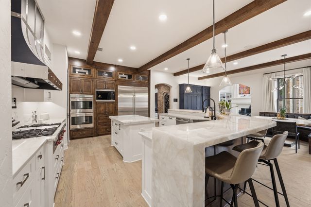 108 Brentwood Circle, Southlake, TX 76092