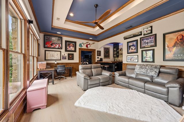 108 Brentwood Circle, Southlake, TX 76092