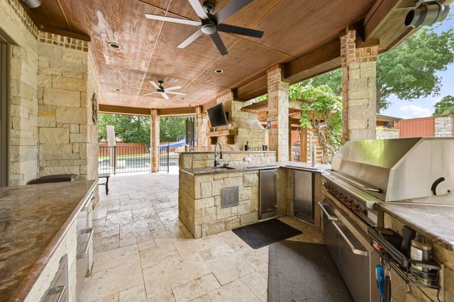 108 Brentwood Circle, Southlake, TX 76092