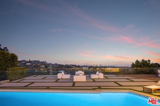 816 Glenmere Way, Los Angeles, CA 90049