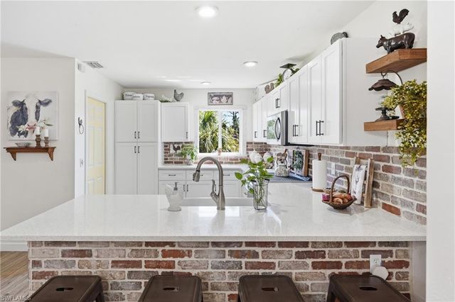 2988 29th AVE NE, Naples, FL 34120