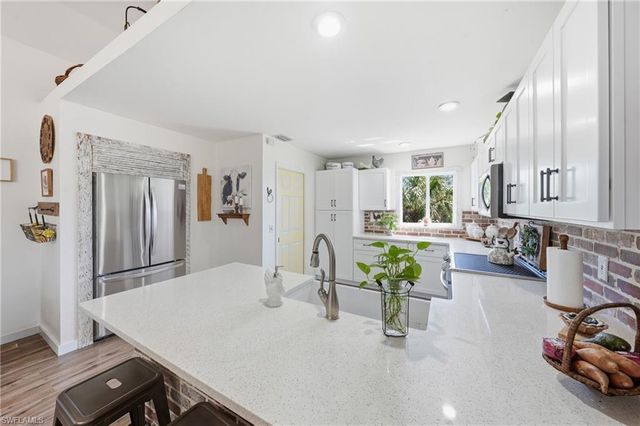 2988 29th AVE NE, Naples, FL 34120