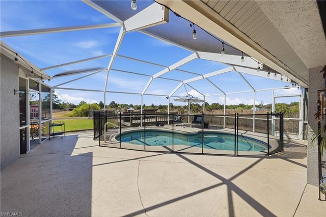 2988 29th AVE NE, Naples, FL 34120