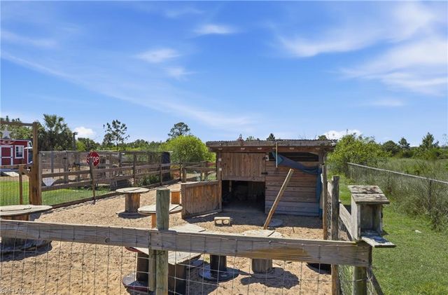 2988 29th AVE NE, Naples, FL 34120