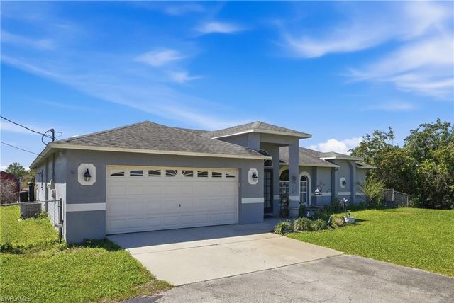 2988 29th AVE NE, Naples, FL 34120