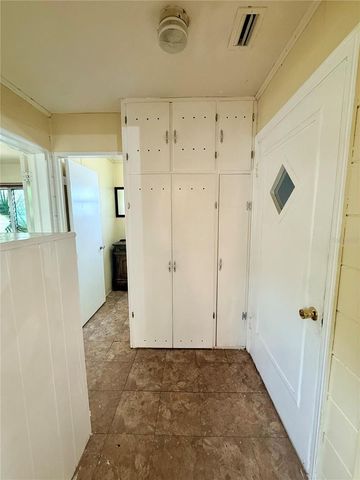437 W WISCONSIN AVENUE, Deland, FL 32720