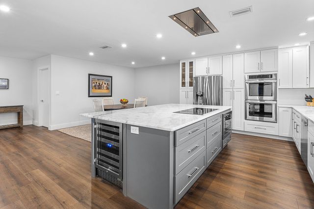 1250 NE 27th Terrace, Pompano Beach, FL 33062