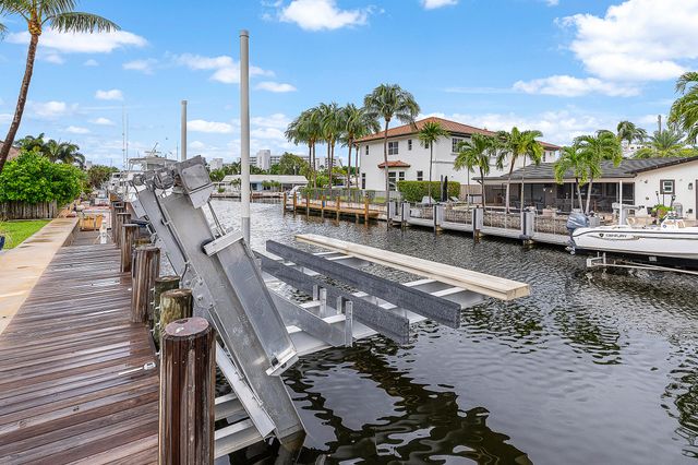 1250 NE 27th Terrace, Pompano Beach, FL 33062