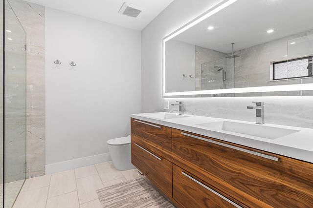 1250 NE 27th Terrace, Pompano Beach, FL 33062