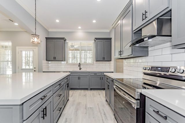 531 Road 5027, Cleveland, TX 77327