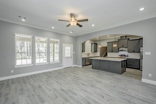 531 Road 5027, Cleveland, TX 77327