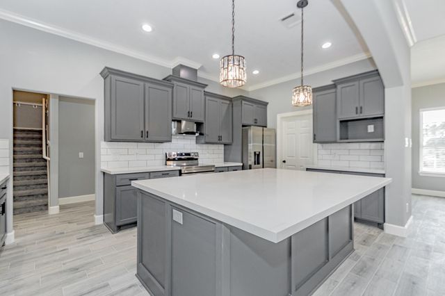 531 Road 5027, Cleveland, TX 77327