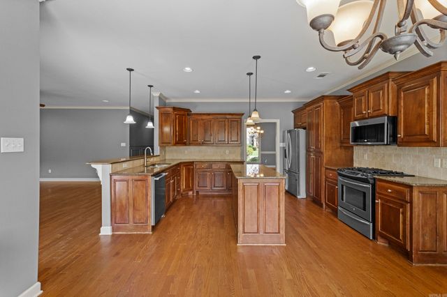 109 Summit Drive, Maumelle, AR 72113