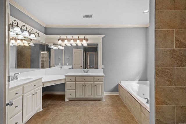 109 Summit Drive, Maumelle, AR 72113