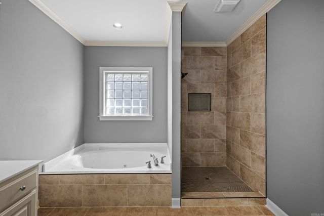 109 Summit Drive, Maumelle, AR 72113