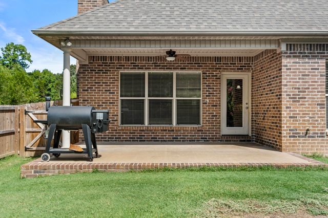 109 Summit Drive, Maumelle, AR 72113