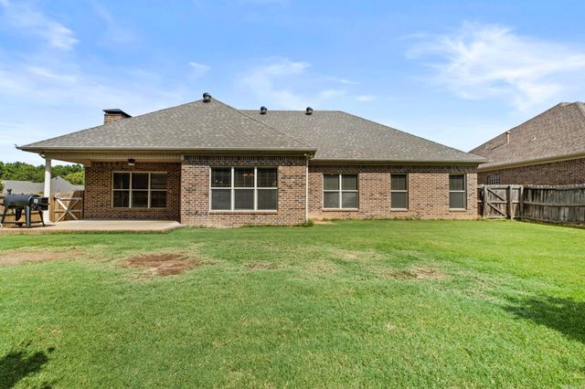 109 Summit Drive, Maumelle, AR 72113