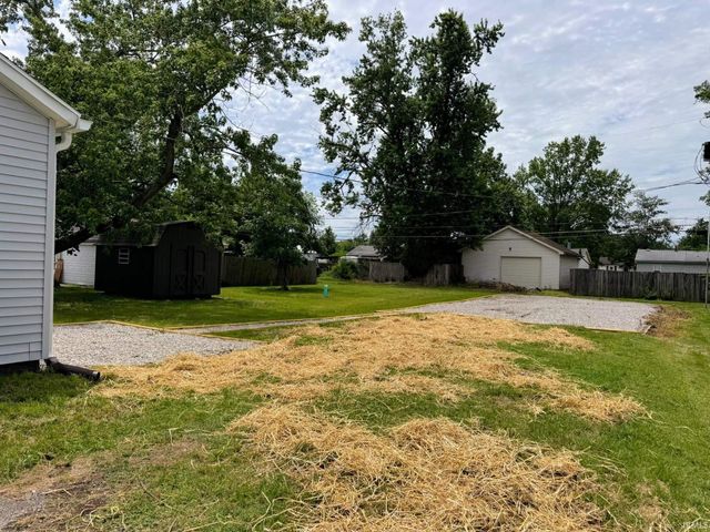 5814 N Fares Avenue, Evansville, IN 47711