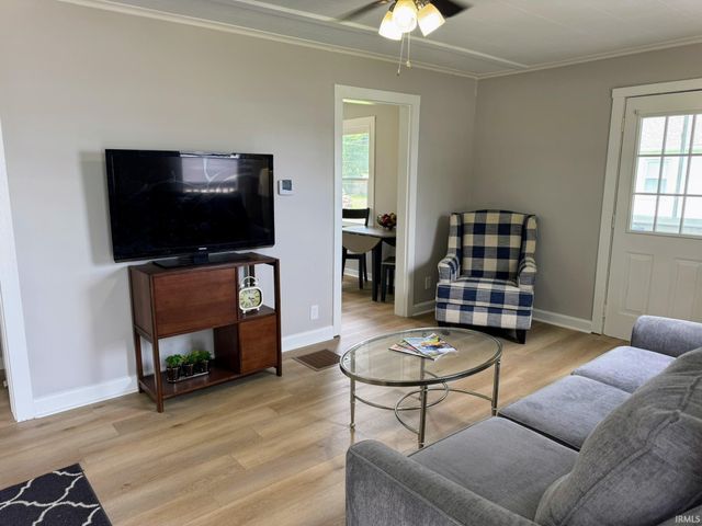 5814 N Fares Avenue, Evansville, IN 47711