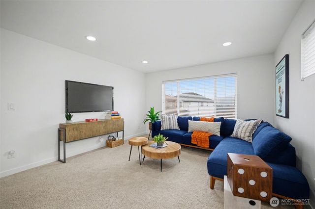 34117 SE Ash Street, Snoqualmie, WA 98065