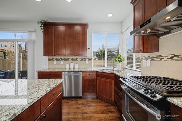 34117 SE Ash Street, Snoqualmie, WA 98065