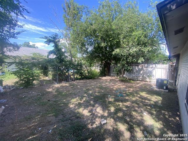 9615 Vale, San Antonio, TX 78245