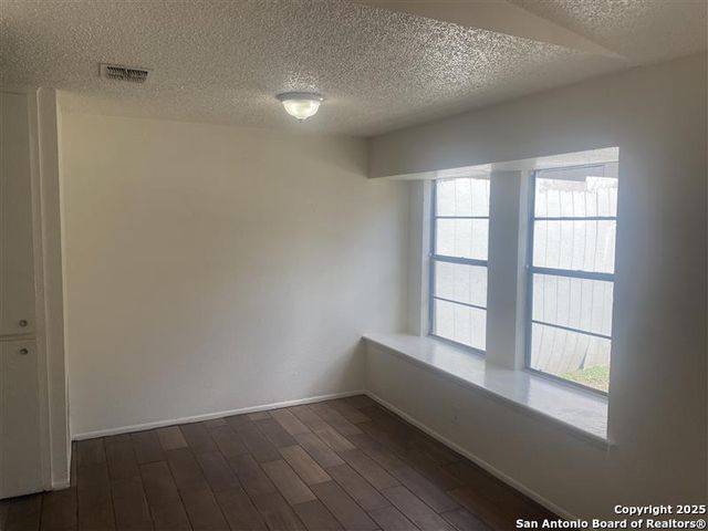 9615 Vale, San Antonio, TX 78245