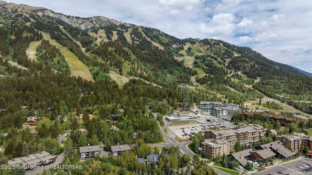 3450 W MCCOLLISTER Drive B-8, Teton Village, WY 83025 photo 23