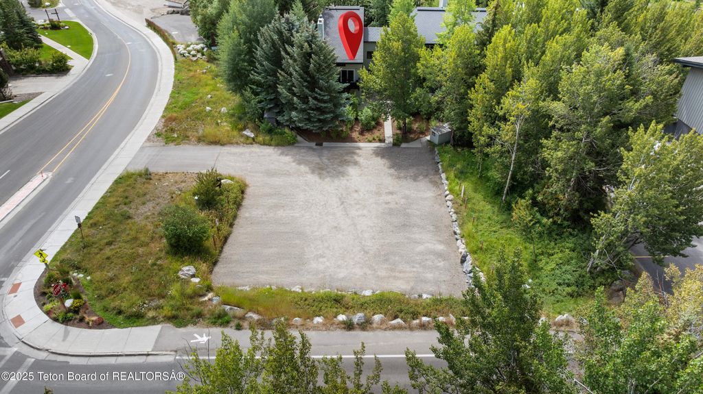 3450 W MCCOLLISTER Drive B-8, Teton Village, WY 83025 photo 35