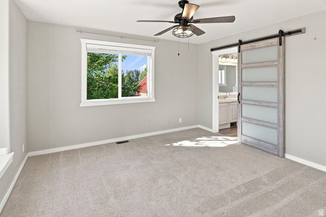 3207 N PELICAN DR, Farr West, UT 84404