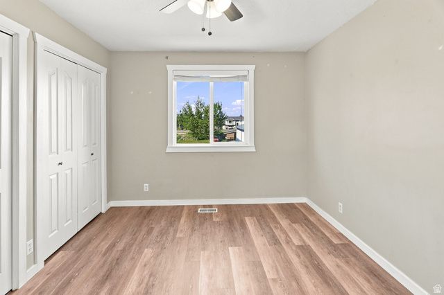 3207 N PELICAN DR, Farr West, UT 84404