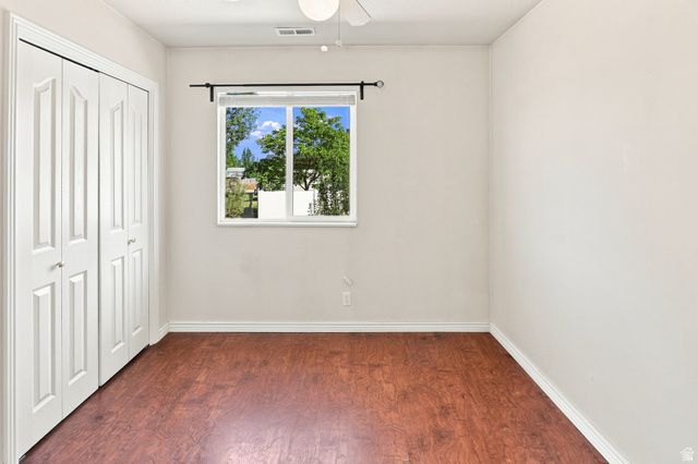 3207 N PELICAN DR, Farr West, UT 84404
