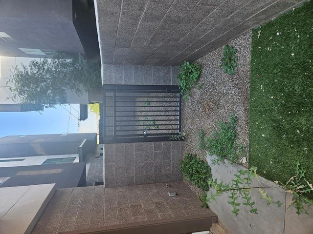 283 S Roosevelt Street, Tempe, AZ 85281