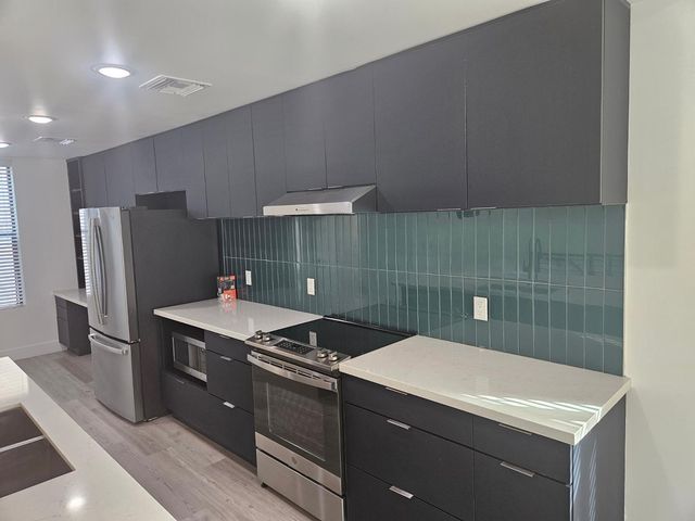 283 S Roosevelt Street, Tempe, AZ 85281