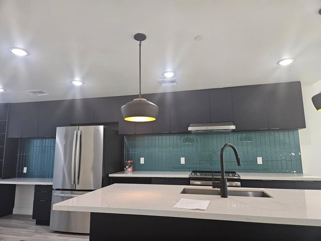 283 S Roosevelt Street, Tempe, AZ 85281